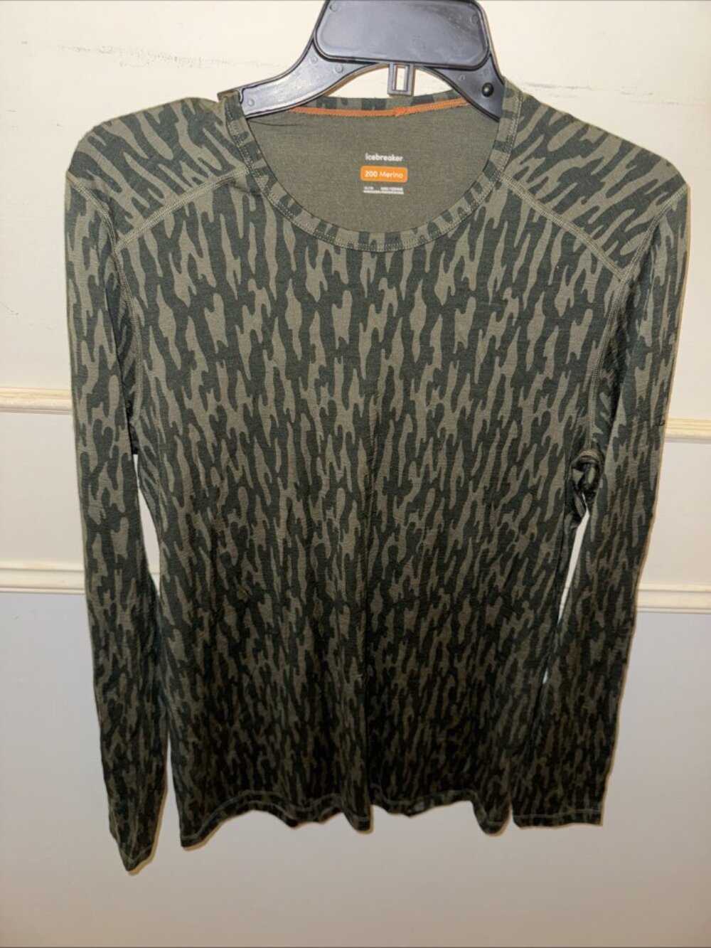 Icebreaker Merino Wool 200 LS Crew Thermal Mens Base Layer Top M Camo Green
